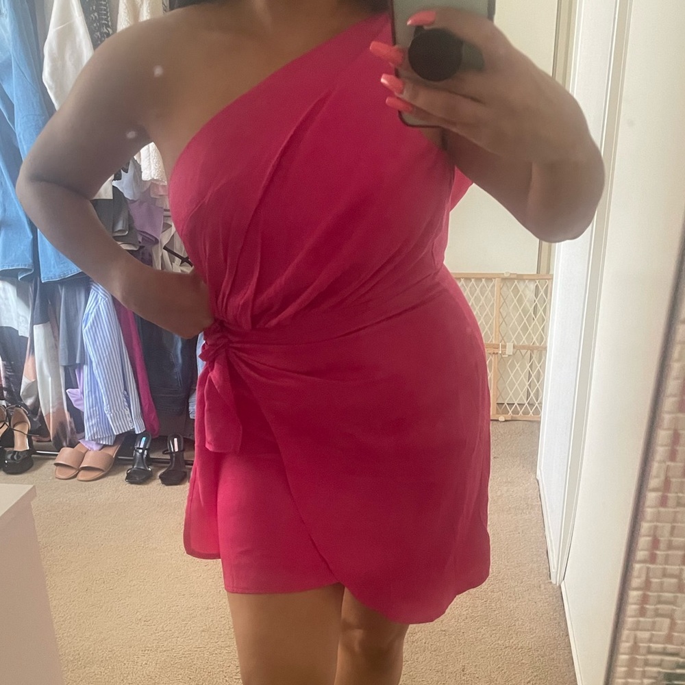 Cute one shoulder dress